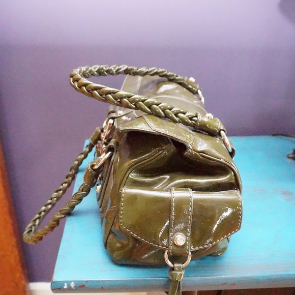 Francesco Biasia Olive Patent Leather Shoulder Bag - Picture 3 of 7